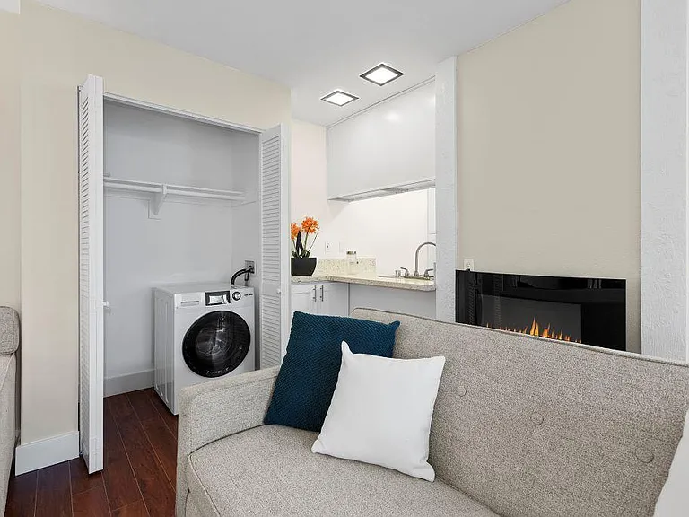 Casa De Marina Apartments — Photo 27