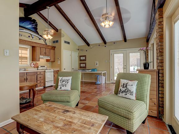 5th image of 605 Woodvale Ave