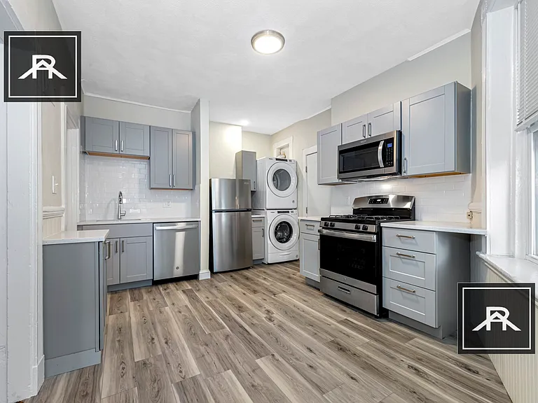 48 Brackett St #2 — Photo 20