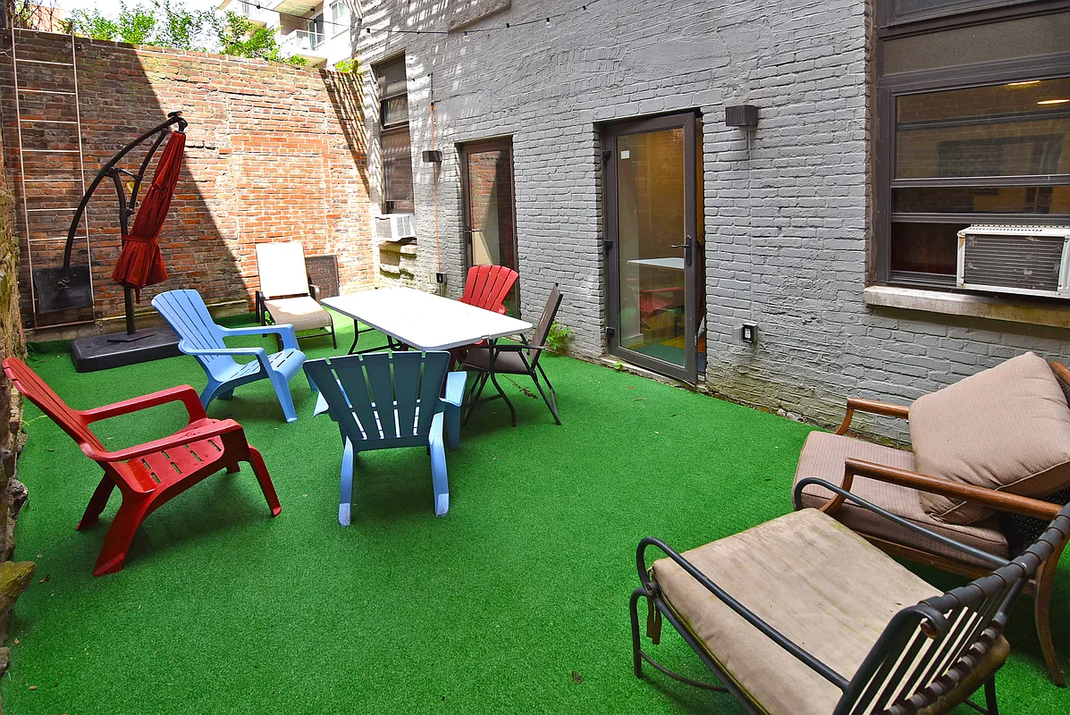 85 Attorney Street 1B