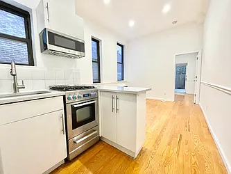 Rented by HOLTON REAL ESTATE INC.