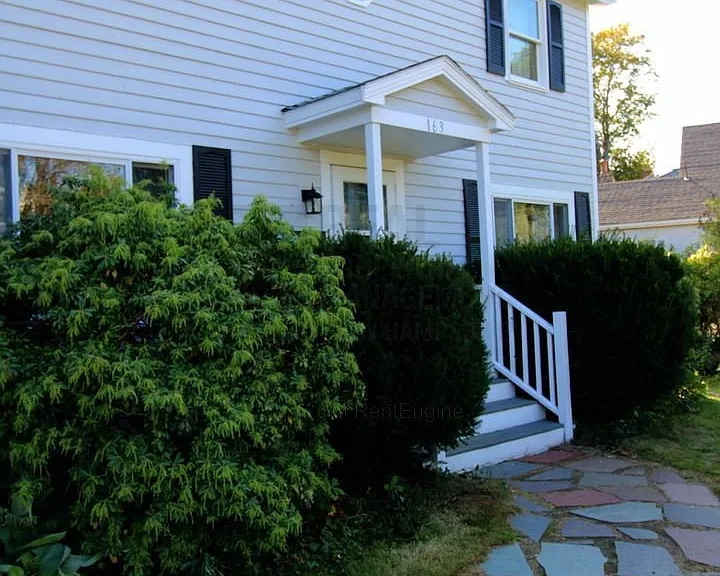 163 Winnacunnet Rd — Photo 3