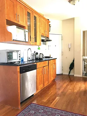 Rented by REAL New York | media 11