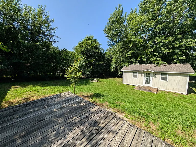 1604 S Redbud Pl — Photo 13