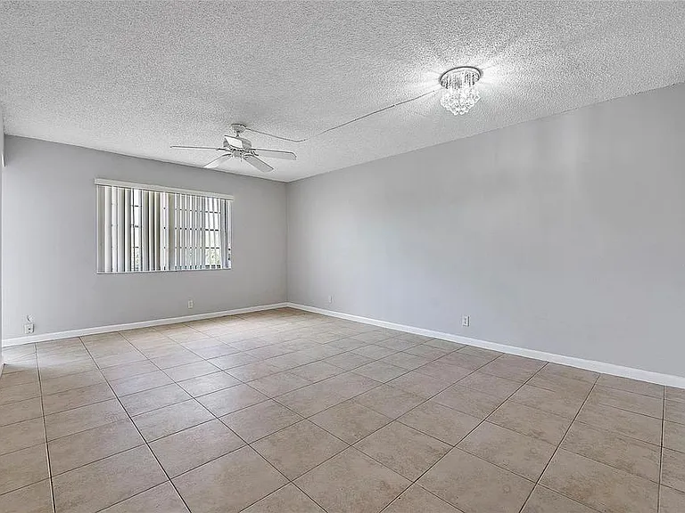 4354 NW 9th Ave #12-3D — Photo 10