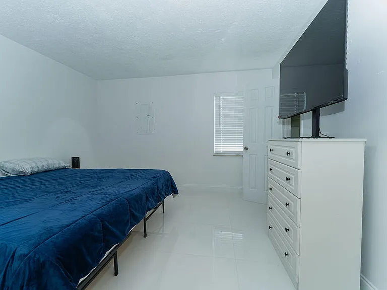 1242 SW Parma Ave — Photo 40