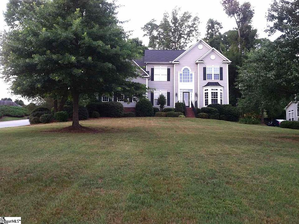 1st image of 201 Great Pines Dr