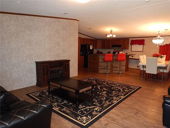 2nd image of 3800 Oak Meadow St
