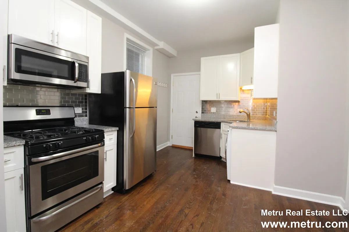 Building Photo - 2014 W McLean Ave #3F