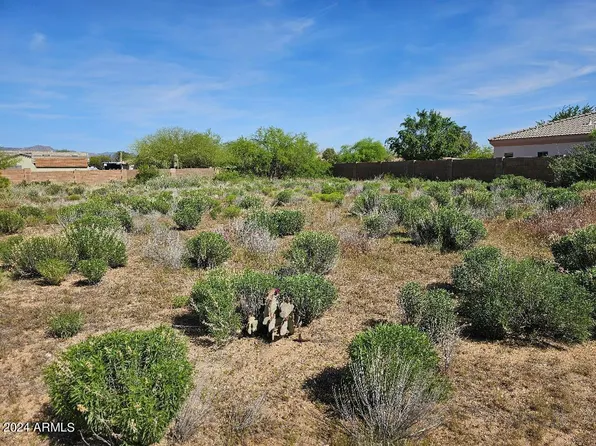 26365 S Roxie Lane #57, Congress, AZ 85332