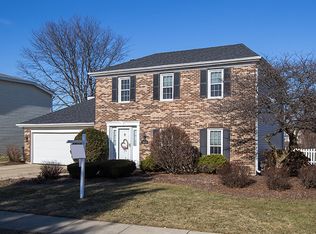 1035 Buckskin Ln, Carol Stream, IL