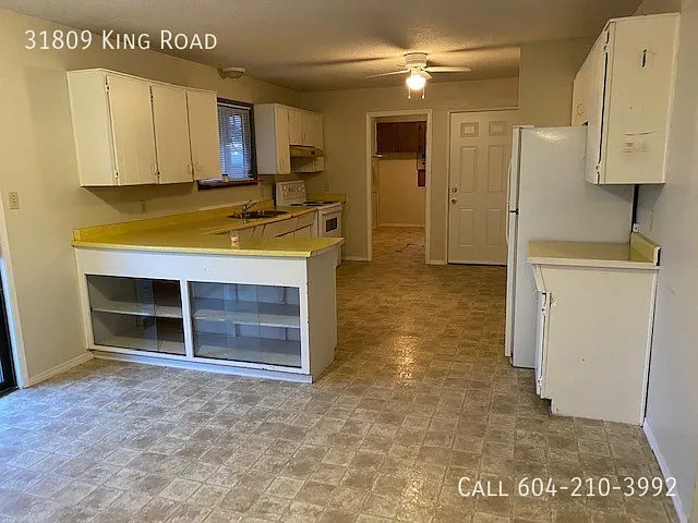 31809 King Rd photo 1