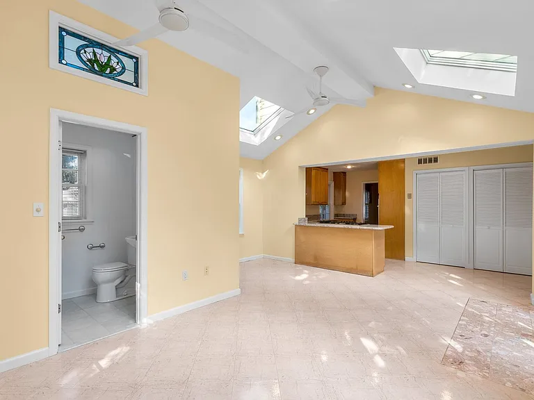 4116 Warner St — Photo 13