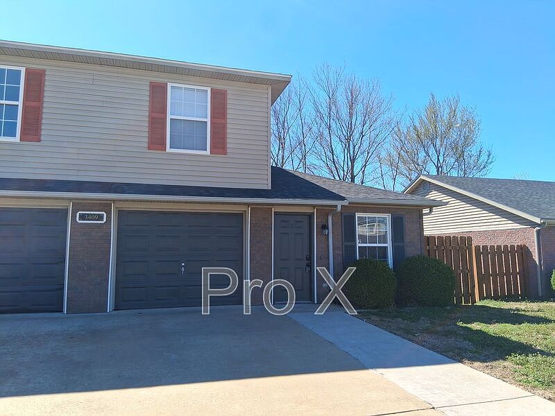 1st image of 3409 SW Victoria Pl APT 2