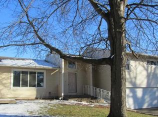 4406 Independence Ave N, New Hope, MN 55428