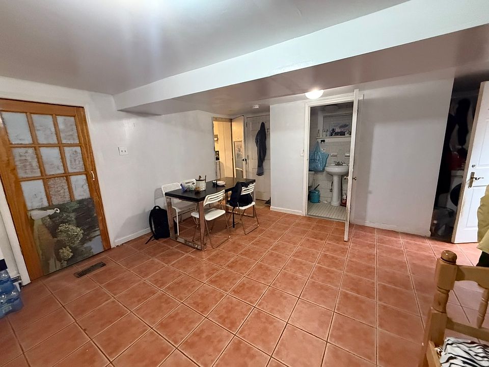 2nd image of 5519 134th St #1B