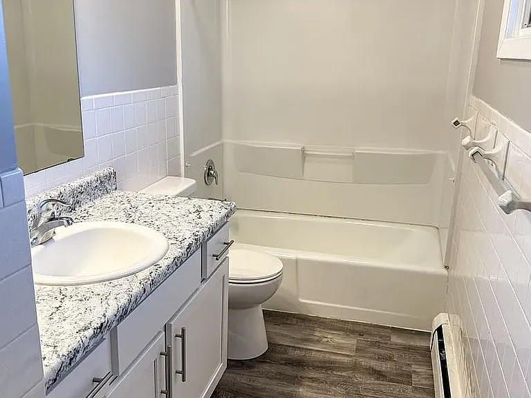 1133 G Street — Photo 17