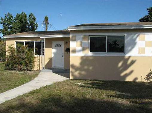 1st image of 17611 NW 14th Ave