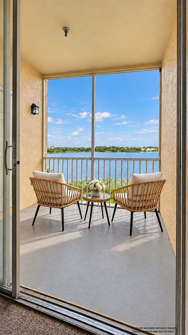 Gated Maitland community 2 bed 2 bath condo in Visconti West Condominium — Photo 4