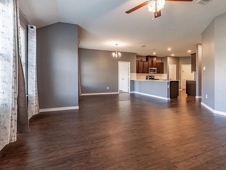 4013 Spur Trail Dr — Photo 7