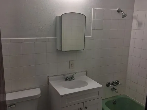 Kenosha Apts. II LLC, 4007 28th Ave APT 18, Kenosha, WI 53140