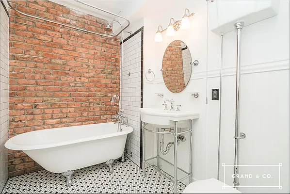Rented by Grand & Co. | media 9