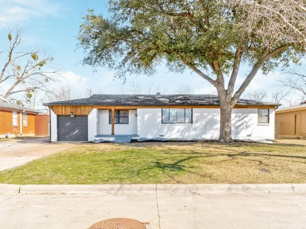 908 Dora St, Bedford, TX 76022