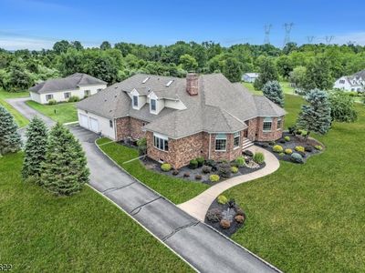 6 Van Fleet Rd, Neshanic Station, NJ, 08853