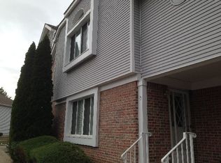 15 Jamie Ct, Monmouth Junction, NJ 08852