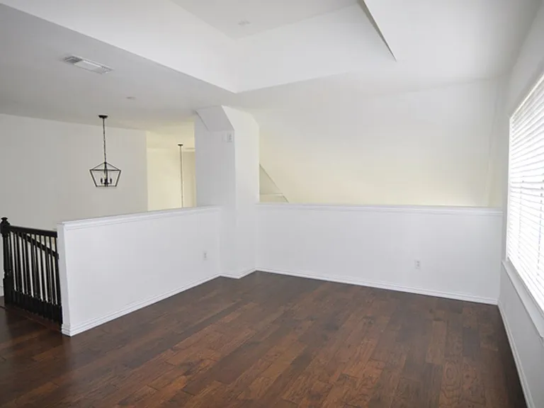 3724 Woodshadow Ln — Photo 25