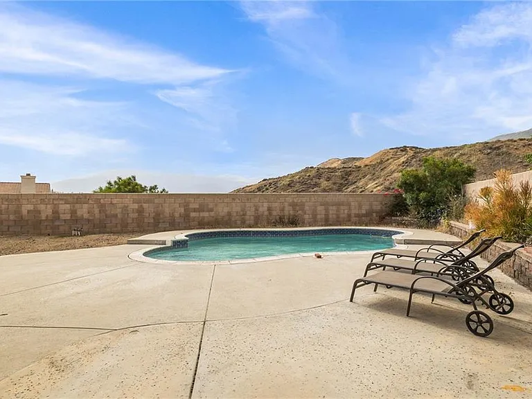 5594 Cedar Dr — Photo 10