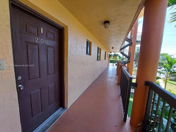3rd image of 5500 W 21st Ct APT 206