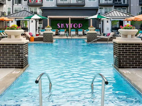 Skytop Apartments