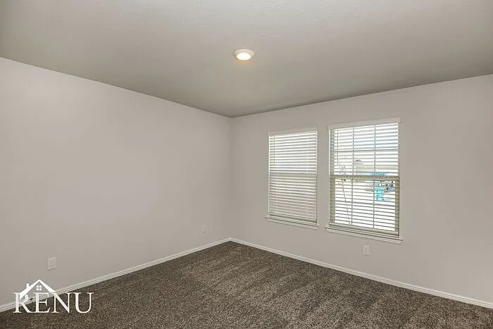16428 Marinette Ct — Photo 14