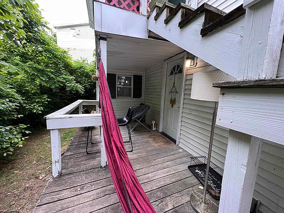 4th image of 437 Baird St