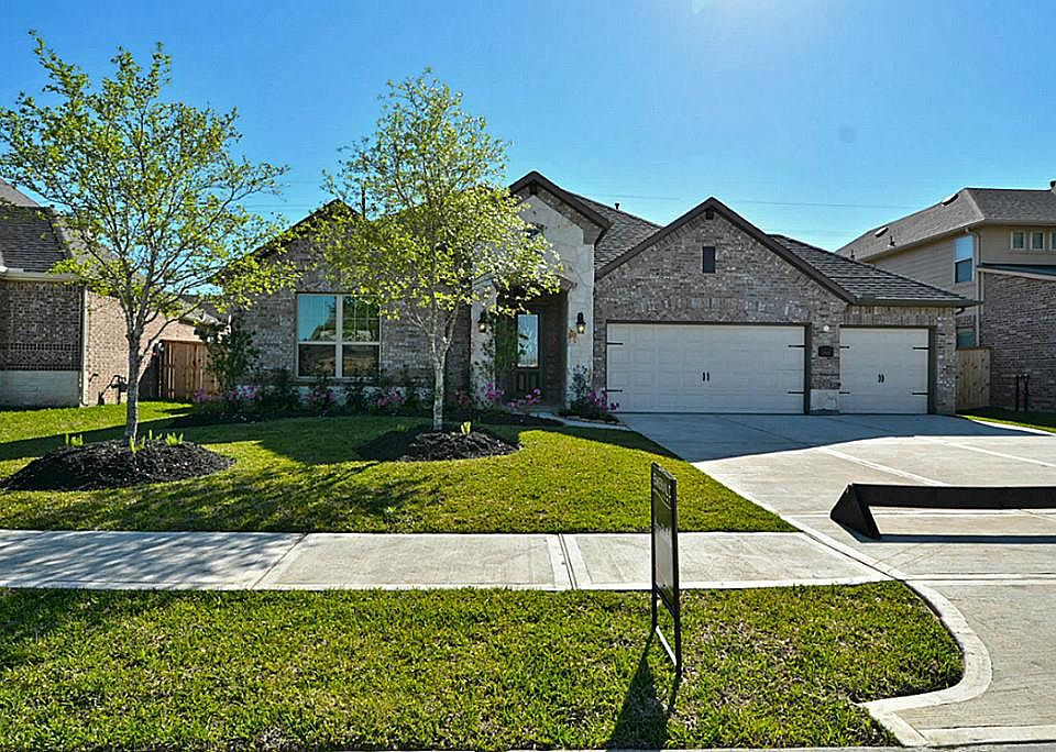 1st image of 3918 Birdsall Falls Ln