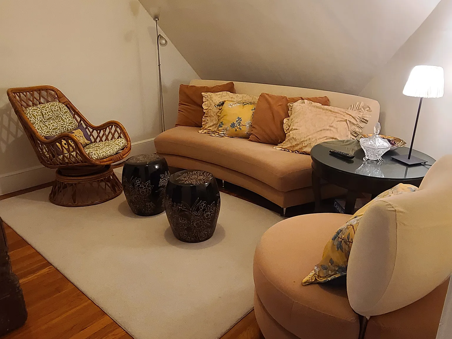 2 bed, 1250 sqft, $2,900 — Photo 2