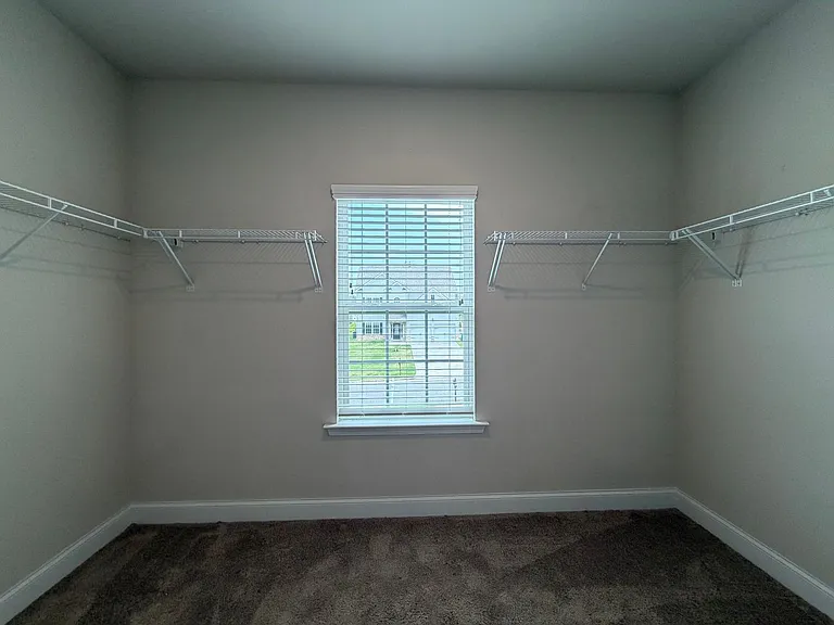 61 N Village Cir — Photo 18