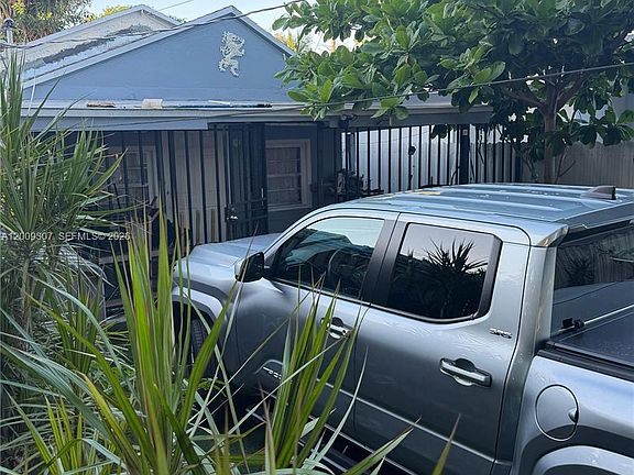 4th image of 1111 NW 26th St
