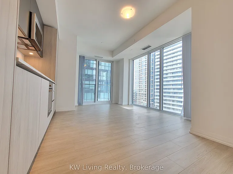 8 Widmer St #2203 — Photo 4
