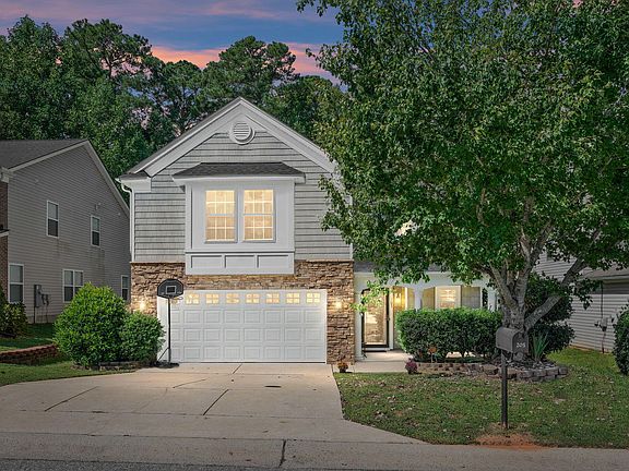 2nd image of 205 Georgetowne Dr