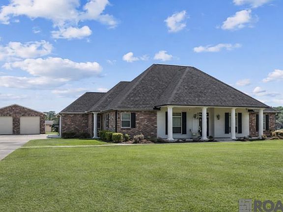 2nd image of 42439 Clouatre Rd