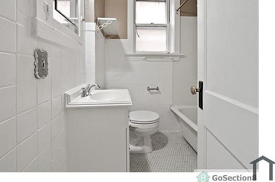 5th image of 4616 Loughborough Ave #1W