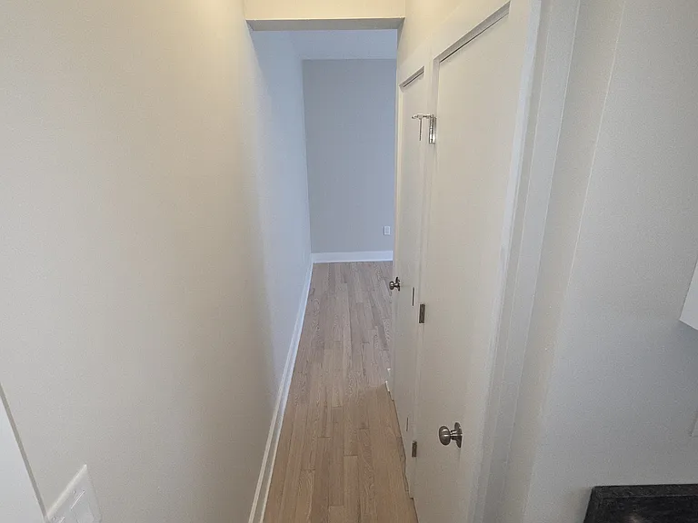 214 Duncan Ave #403 — Photo 2