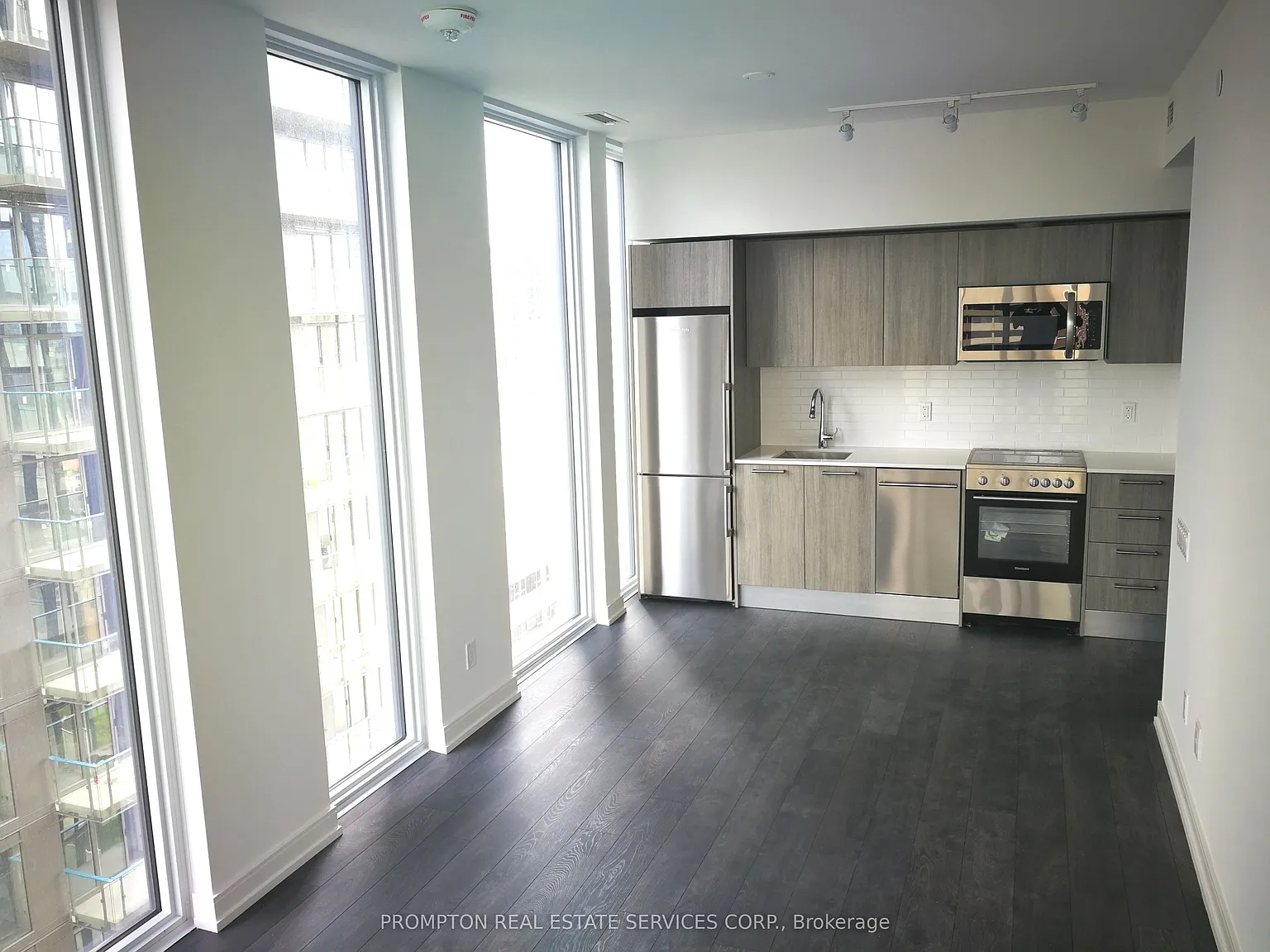 2 bed, $3,250 — Photo 2
