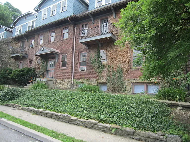 621 Clemmer - Close to University Quite Dead-End Street — Photo 13