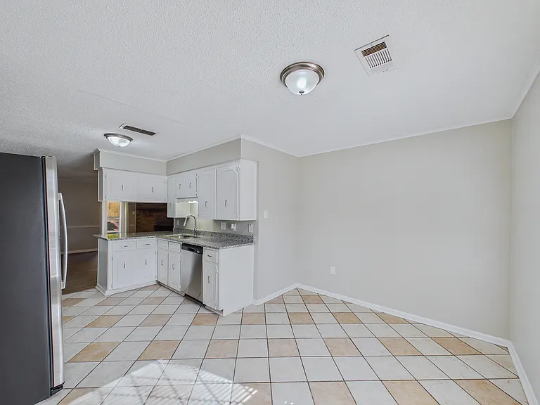 8708 Patricia Lynn Ln-17_04072026