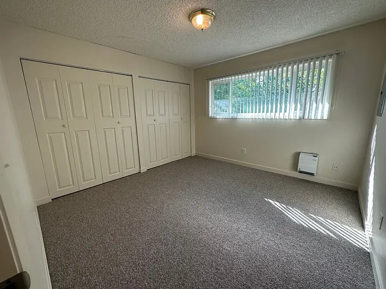 5050 NE Killingsworth St — Photo 3