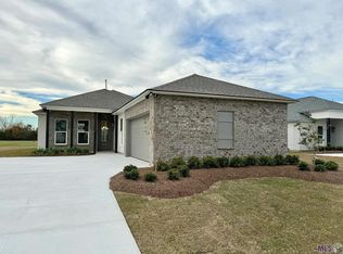 10020 Oak Colony Dr, Baton Rouge, LA 70817
