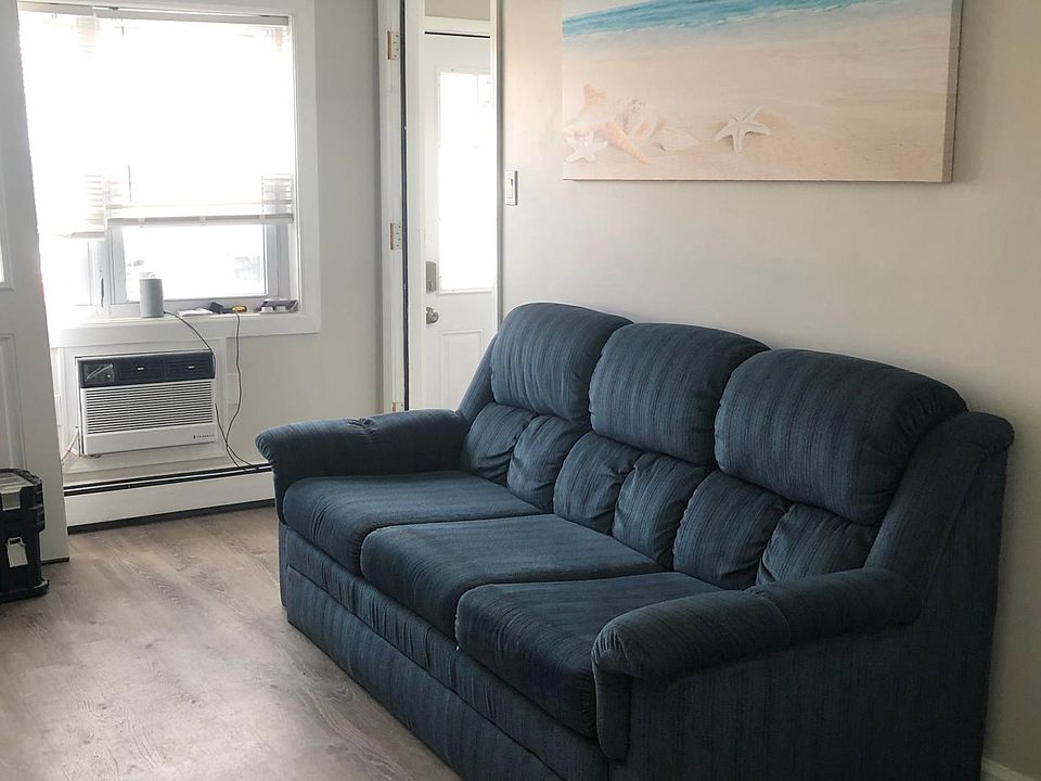 1st image of 245B Fremont Ave